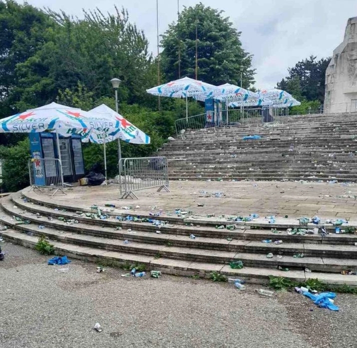 Banj brdo zatrpano smećem, organizatori kažu da će sve uskoro biti očišćeno