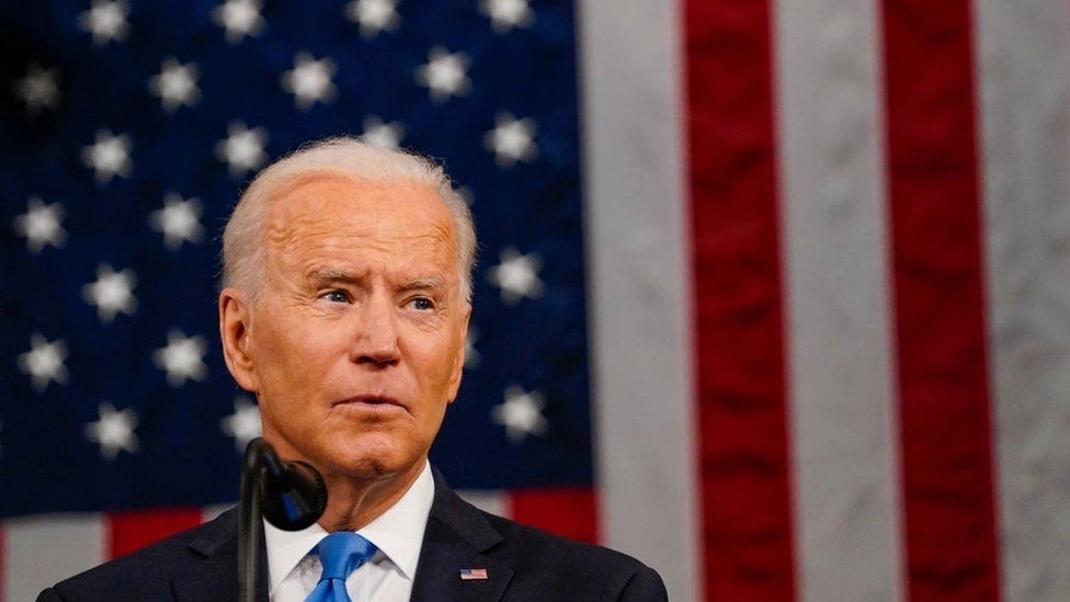 Biden će tražiti da se do 2022. vakciniše 70 posto svjetske populacije