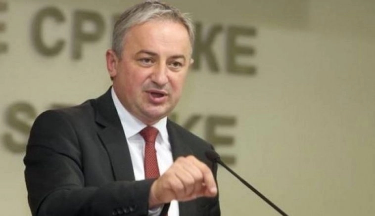 Borenović se pita: Da li više niko iz RS-a neće moći nabaviti lijek?