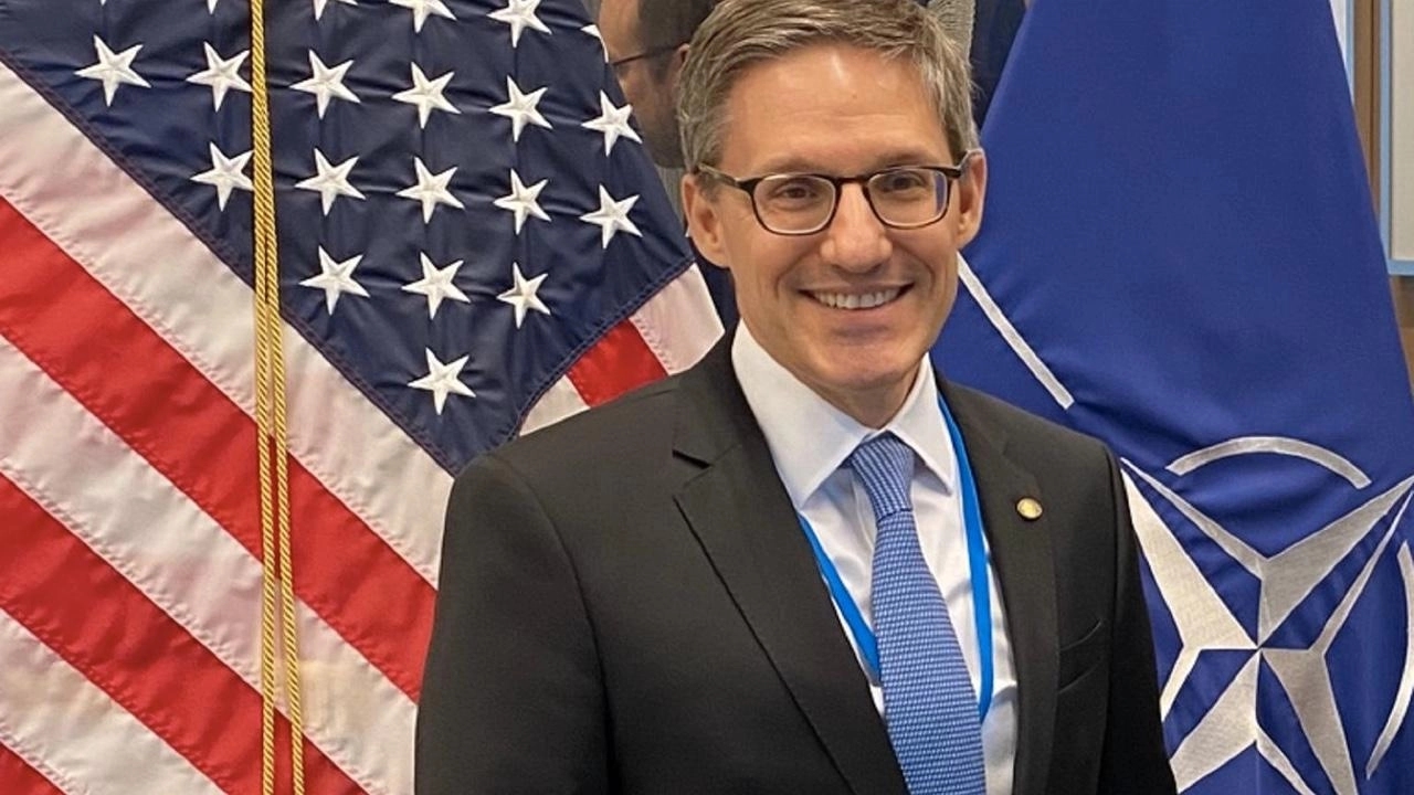 Chollet: Amerika će kazniti one koji ruše Bosnu i Hercegovinu