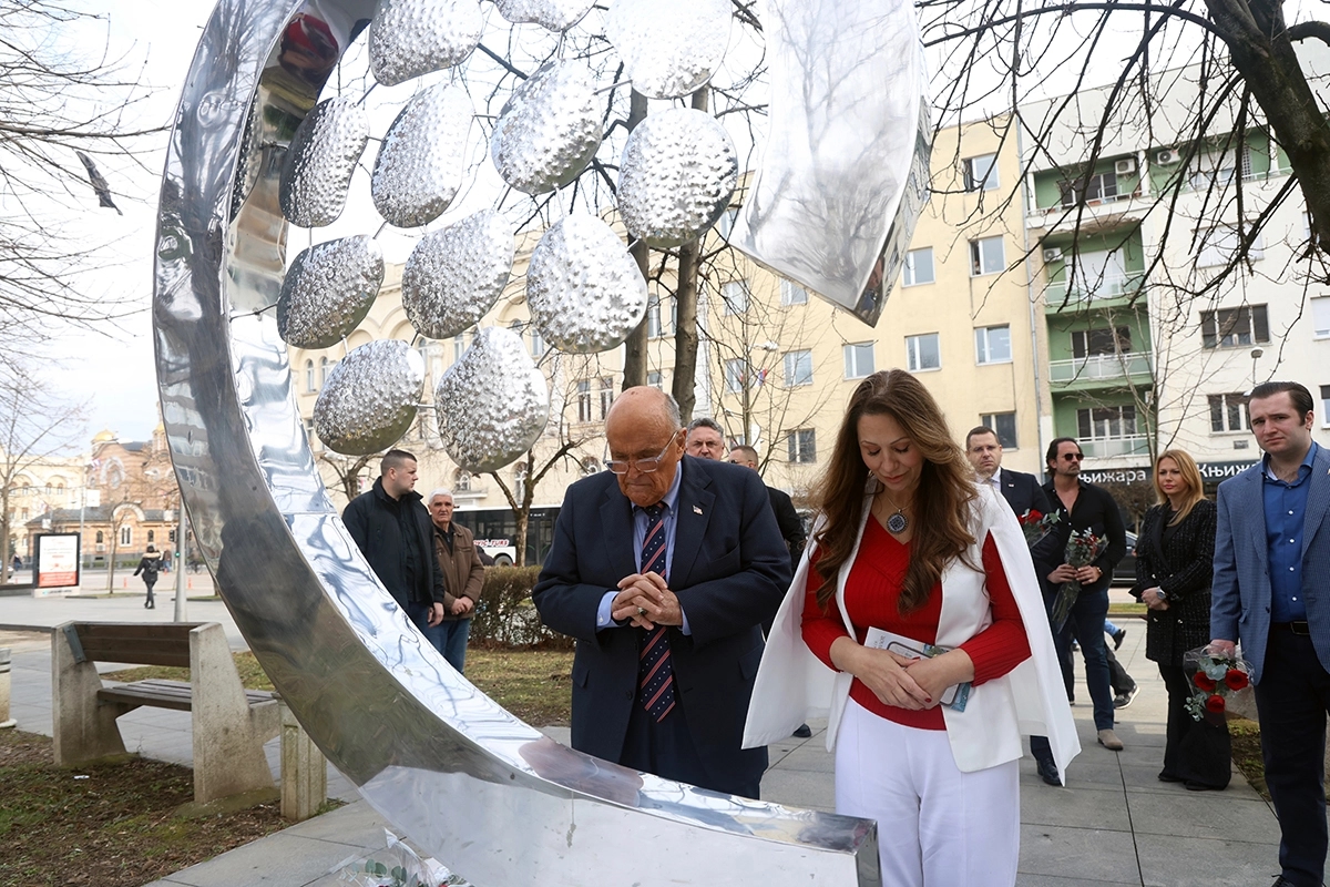 Đulijani u Banjaluci: Posjeta spomeniku 12 beba i Hramu Hrista Spasitelja