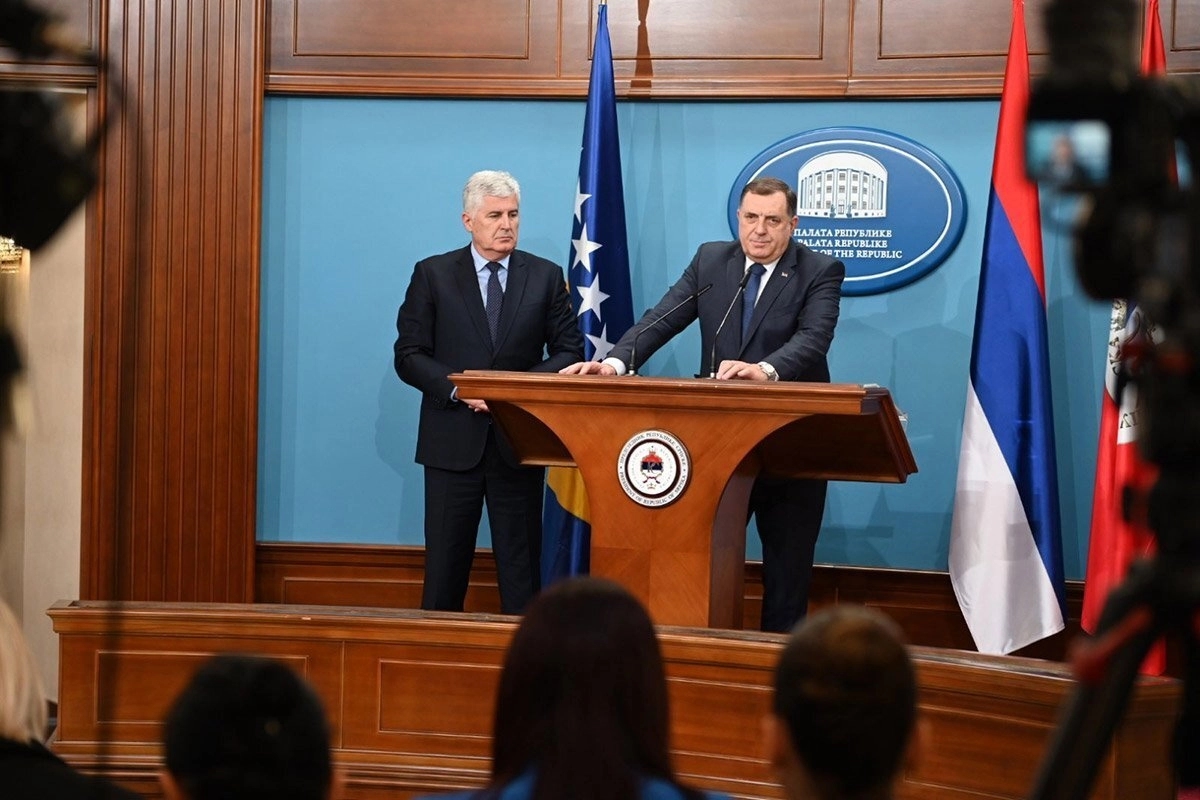 Dodik kritikuje Krišto, HDZ BiH „ignoriše“ Srbe i ćirilicu u Mostaru