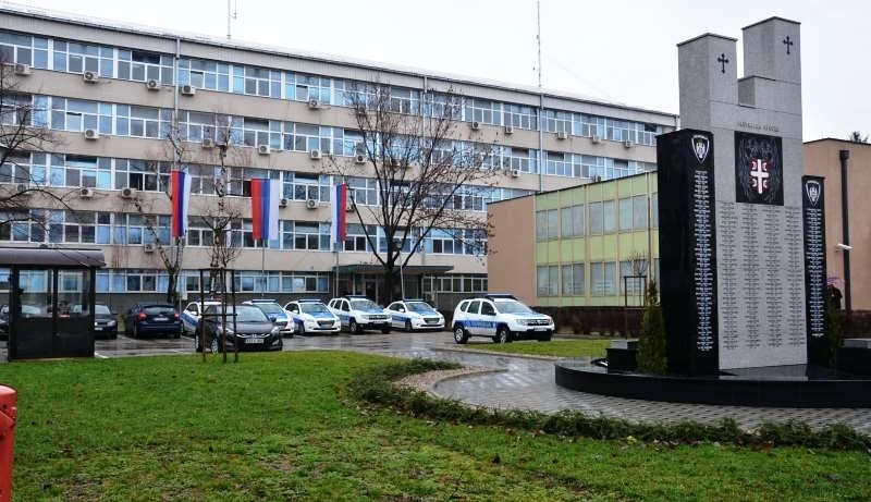 Dvojica Banjalučana upala u policiju, povrijeđen policajac