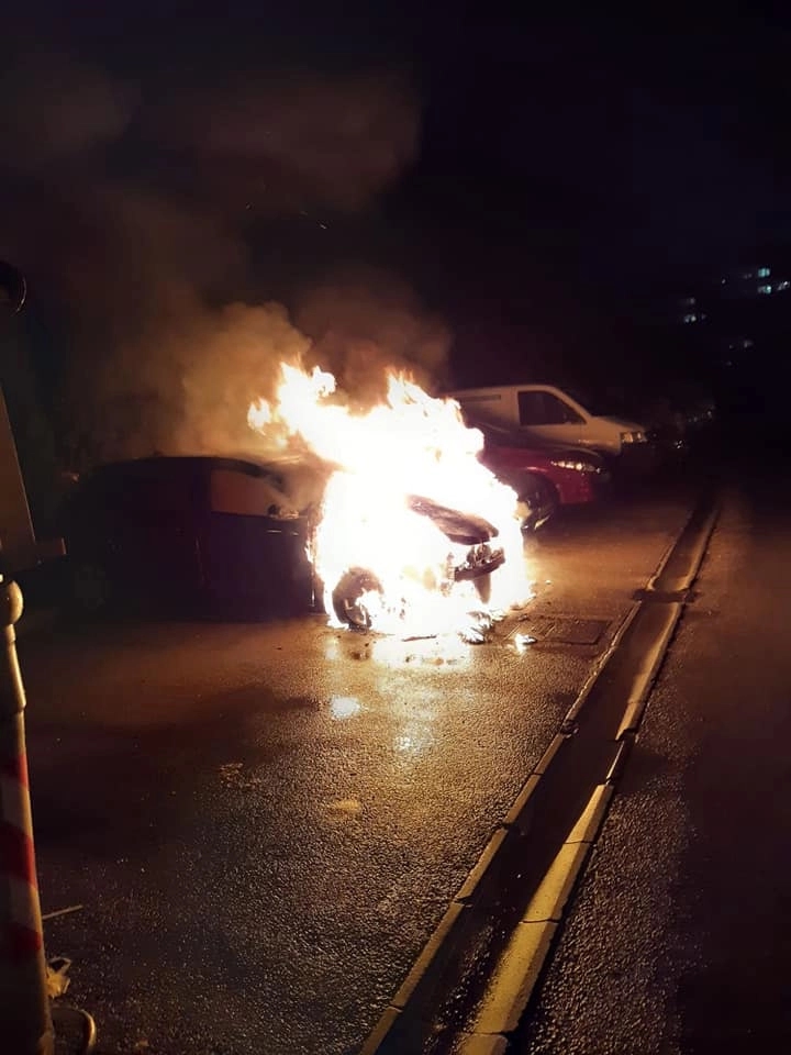 Gorjela dva automobila u Banjaluci