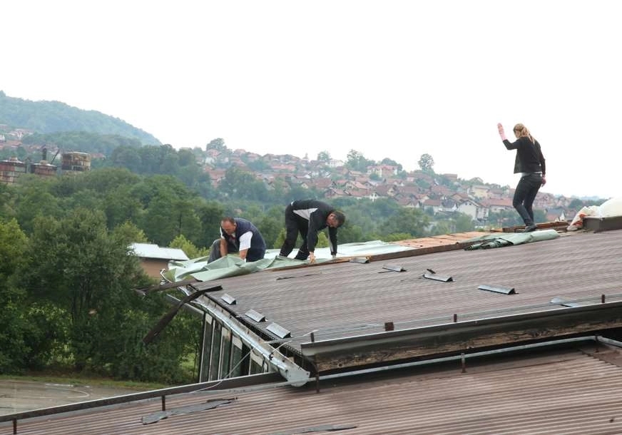 Iz Ministarstva o sanaciju krova škole “Stanko Rakita”: Obezbijeđeno 32.000 KM