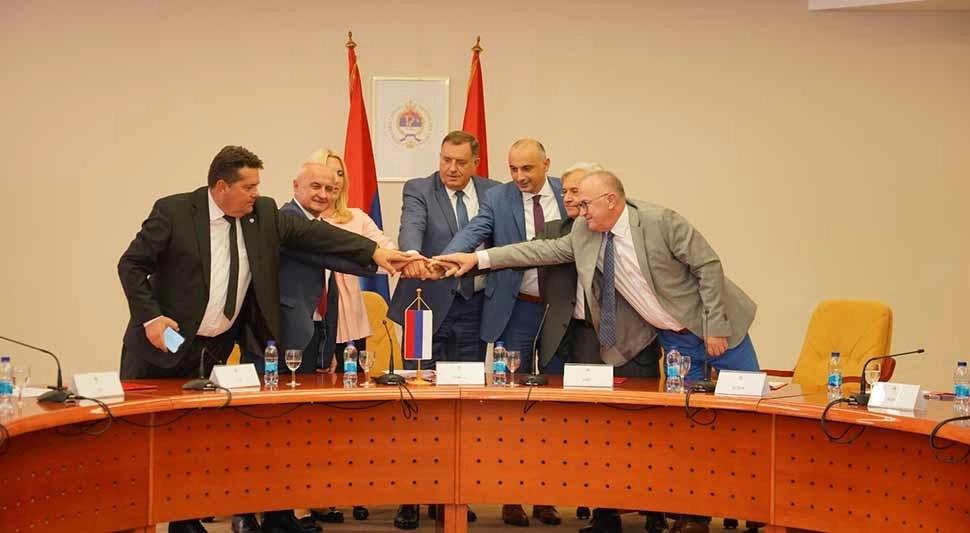 Jedinstvo šest stranaka u podršci Dodiku i Cvijanovićevoj