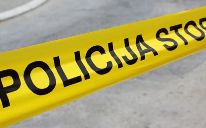 Muškarac (39) autom udario u drvo i poginuo