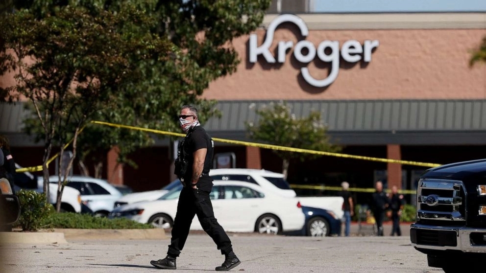 Napadač pucao u trgovini u SAD-u: Ubijena jedna osoba, 12 ranjenih