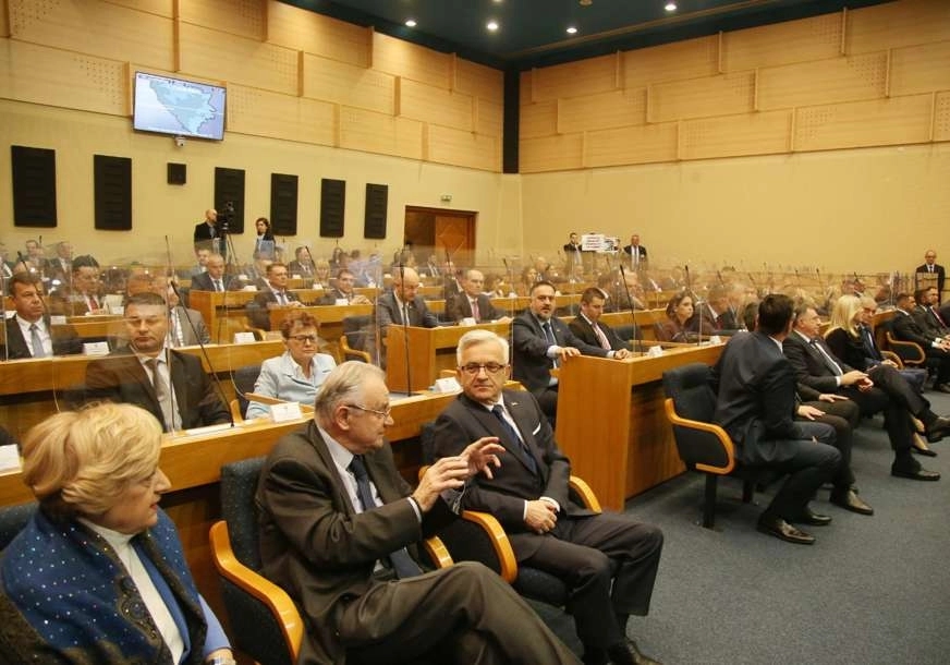 Narodna skupština Republike Srpske usvojila ove zaključke