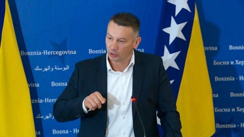 Nešić: Bećirović mržnjom i otrovom najveću štetu nanosi svom narodu