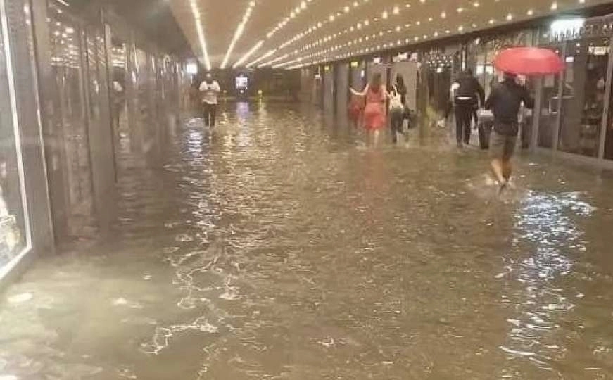 Obilna kiša u Zagrebu, poplavljene ulice i podrumi