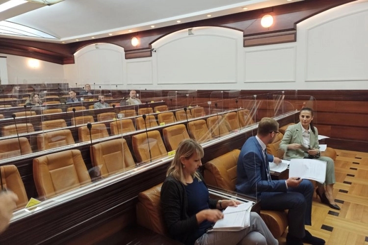 Odbornici će u klupe 29. juna