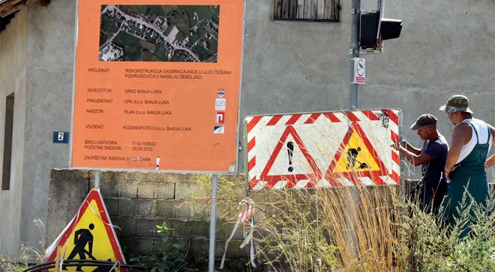 Odbornici skupštinske većine u Debeljacima