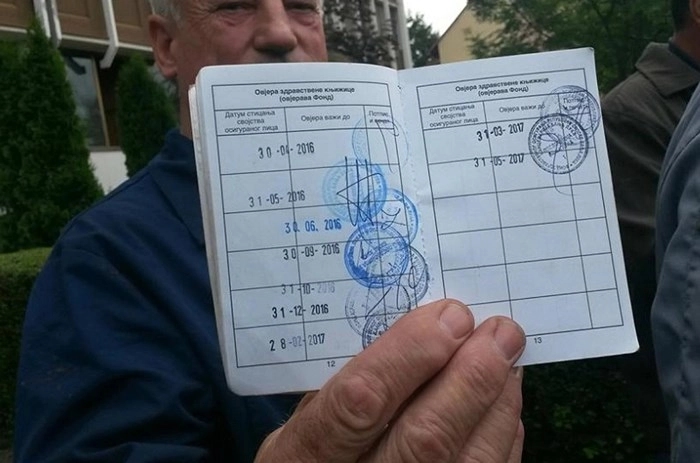 Papirne knjižice još ne idu na otpad