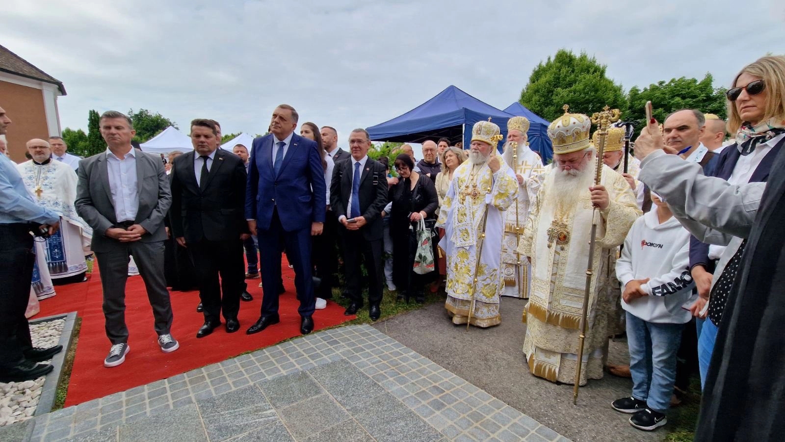 Patrijarh Porfirije osveštao Spomen-kapelu u Mauthauzenu