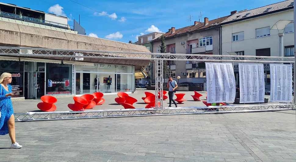 “Performans na Trgu – čin izdaje Republike Srpske”