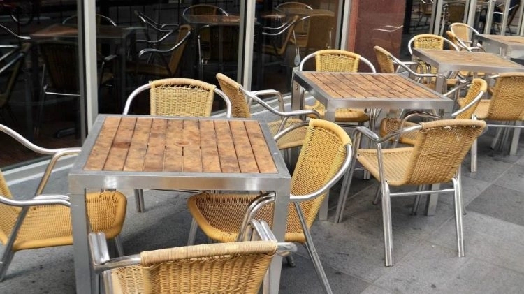 Počelo ljetno radno vrijeme ugostiteljskih i trgovinskih objekata