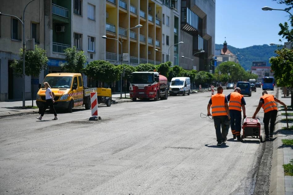 Počinje asfaltiranje glavne gradske saobraćajnice