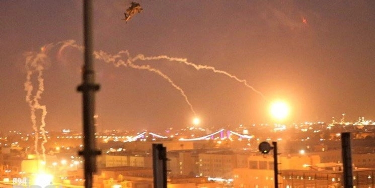 Raketirana američka ambasada