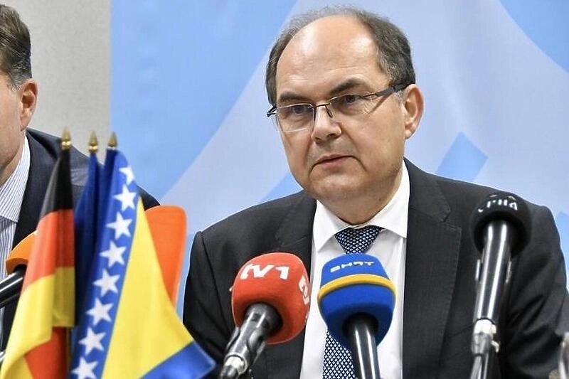 Schmidt zbog Milanovića poslao diplomatsku notu hrvatskoj ambasadi u BiH