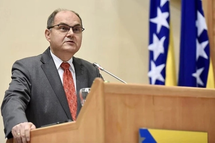 Šmit osudio posljednje incidente koji su se događali širom BiH