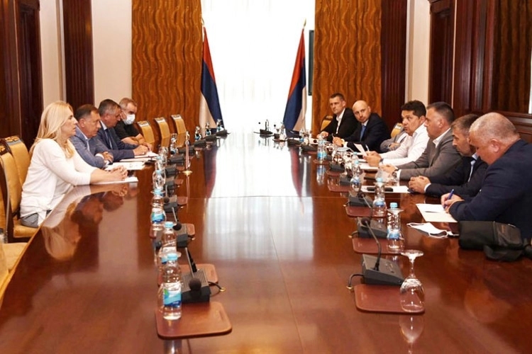 Stevandić: Sa SNSD je bio konstruktivan sastanak, a ne uslovljavanje