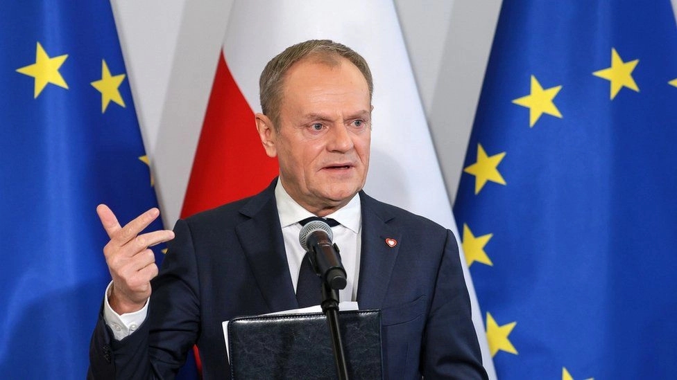 Tusk: Poljska će oboriti leteće objekte koje krše njen vazdušni prostor