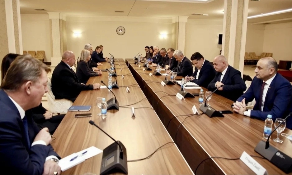 U Istočnom Sarajevu se održava sastanak SNSD-a i HDZ-a