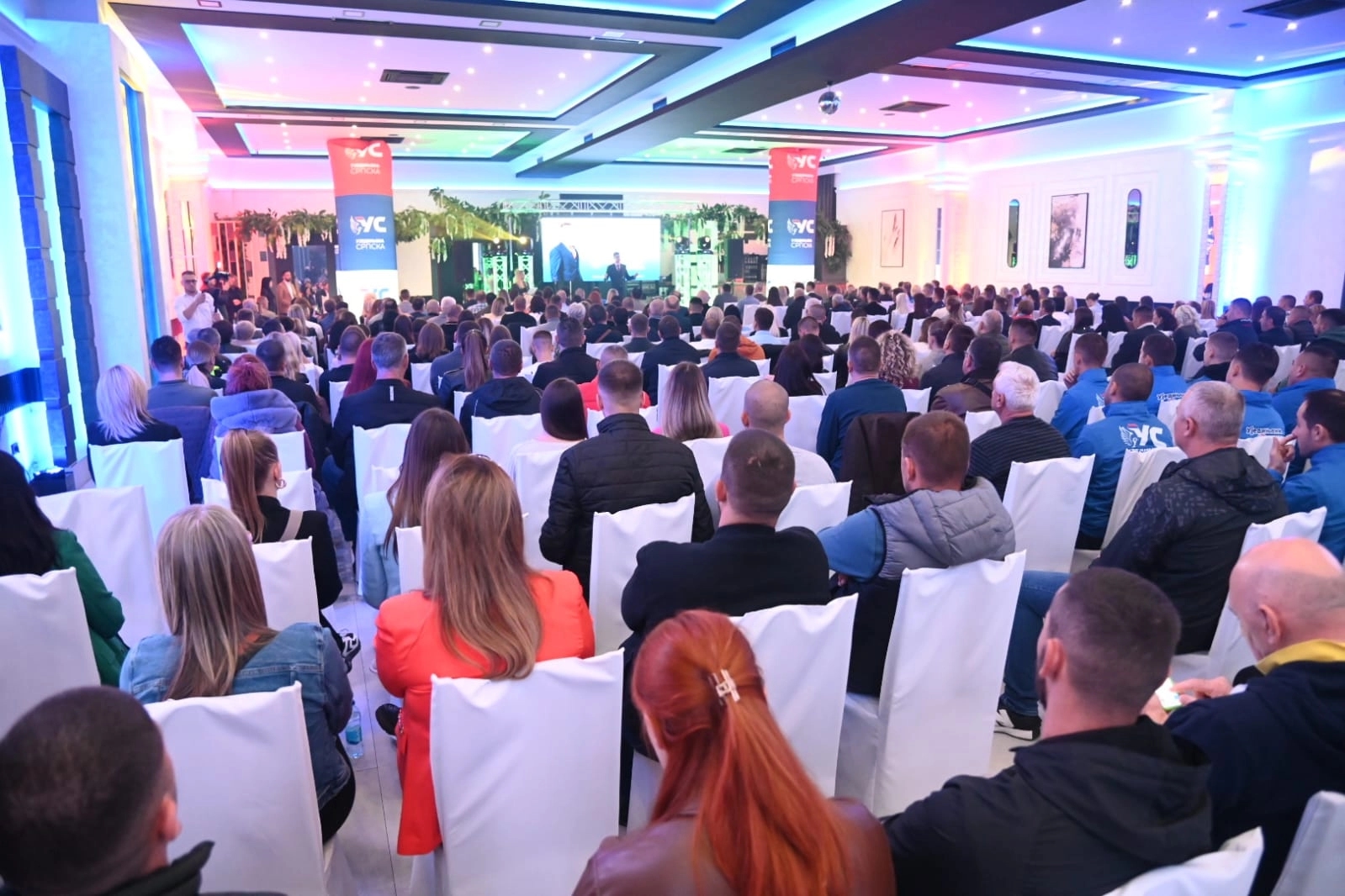 Ujedinjena Srpska pokazala snagu i u Bijeljini: Veličanstvena završna tribina