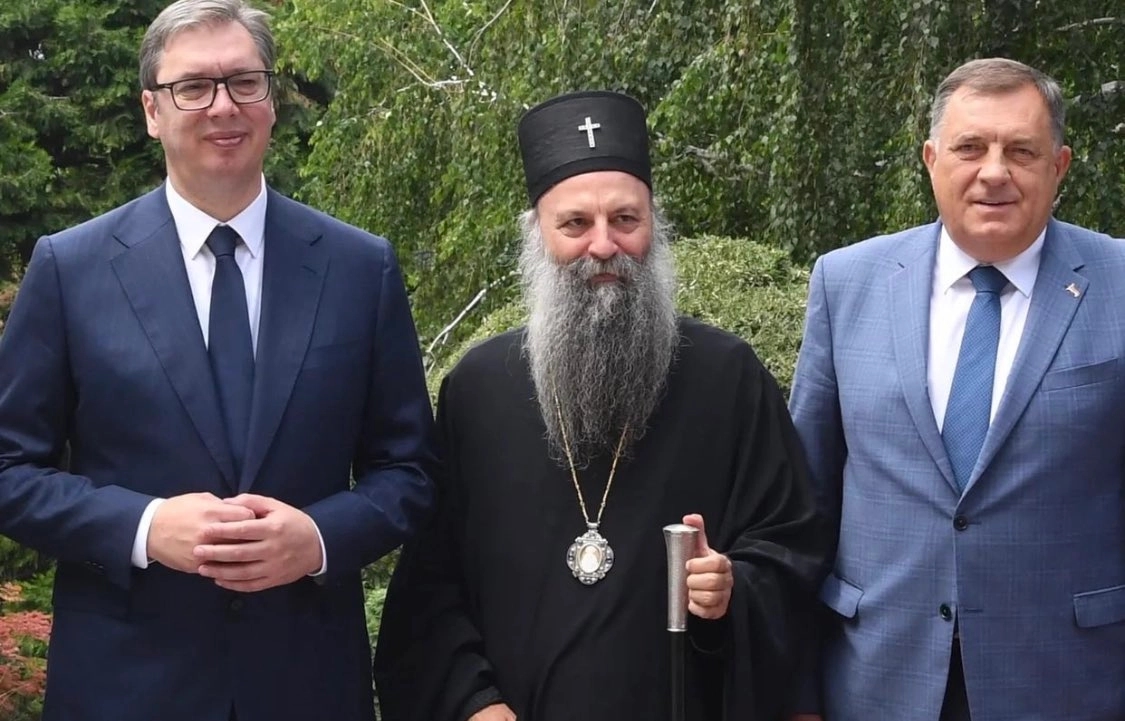Vučić sa patrijarhom Porfirijem i Dodikom