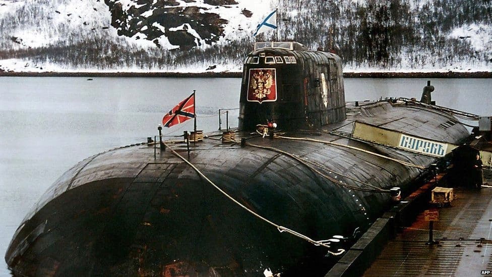 Admiral Popov: Kursk potonuo nakon sudara s NATO podmornicom