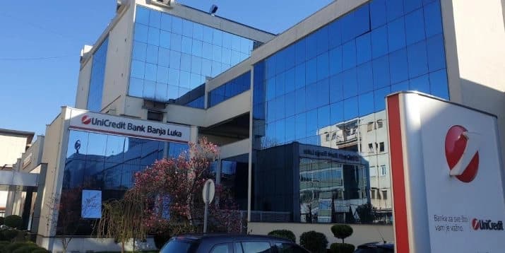 Advokati zbog milionskog spora povukli iz banke 250.000 KM