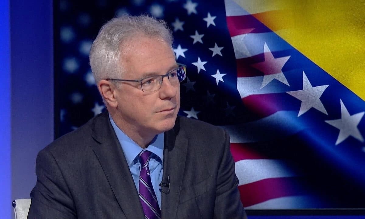 Američki ambasador komentarisao Svesrpski sabor