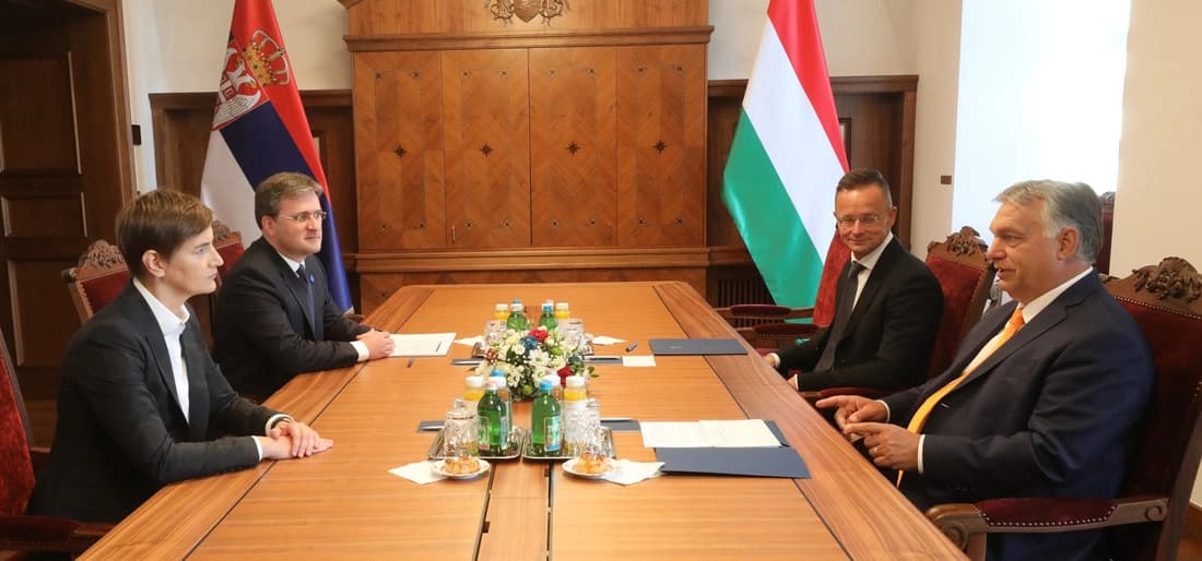 Brnabić, Orban: Kontrolisati priliv migranata i pomoći im u njihovim zemljama