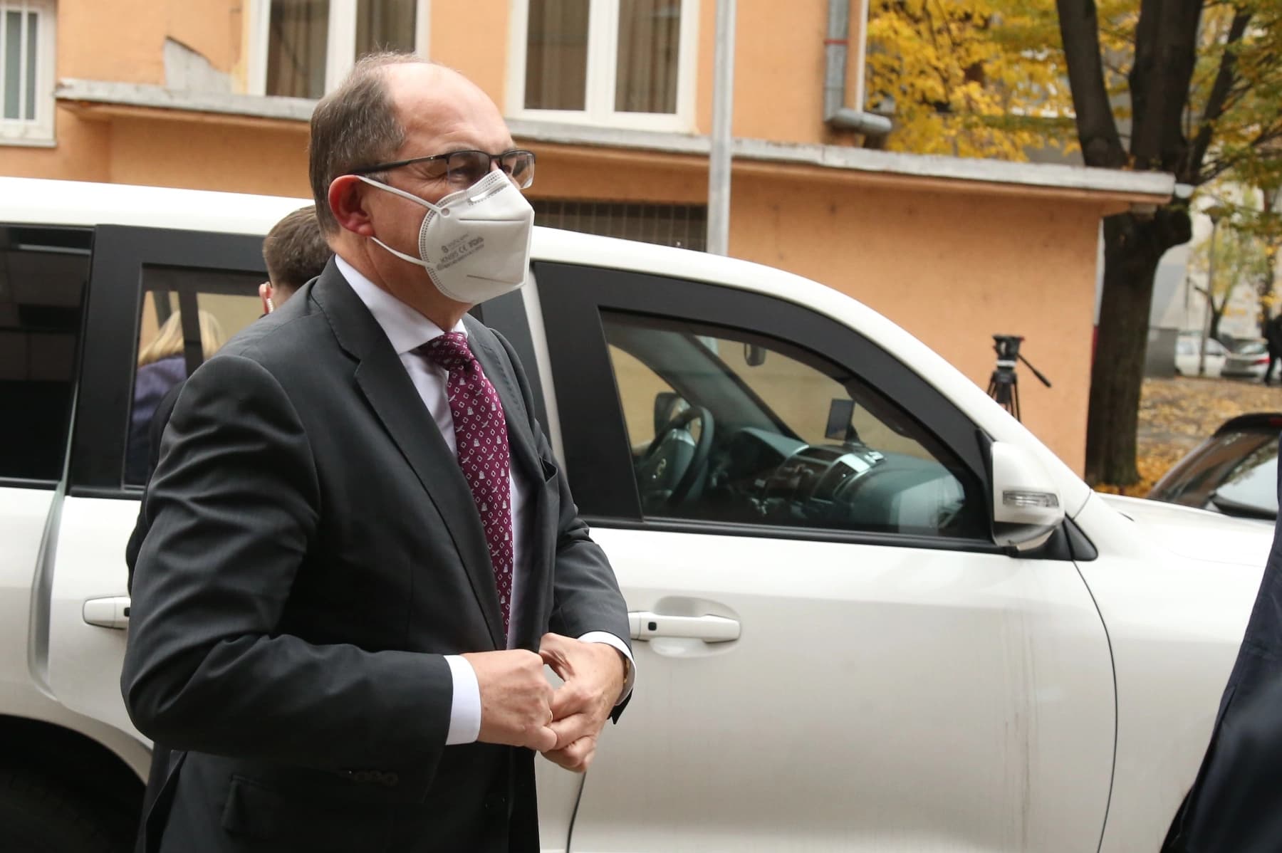 Christian Schmidt: Jednoglasnost EU za uvođenje sankcija Dodiku je moguća