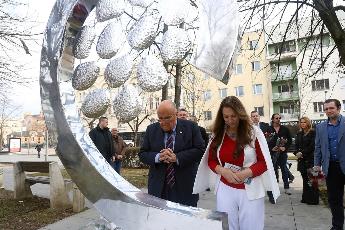 Đulijani u Banjaluci: Posjeta spomeniku 12 beba i Hramu Hrista Spasitelja