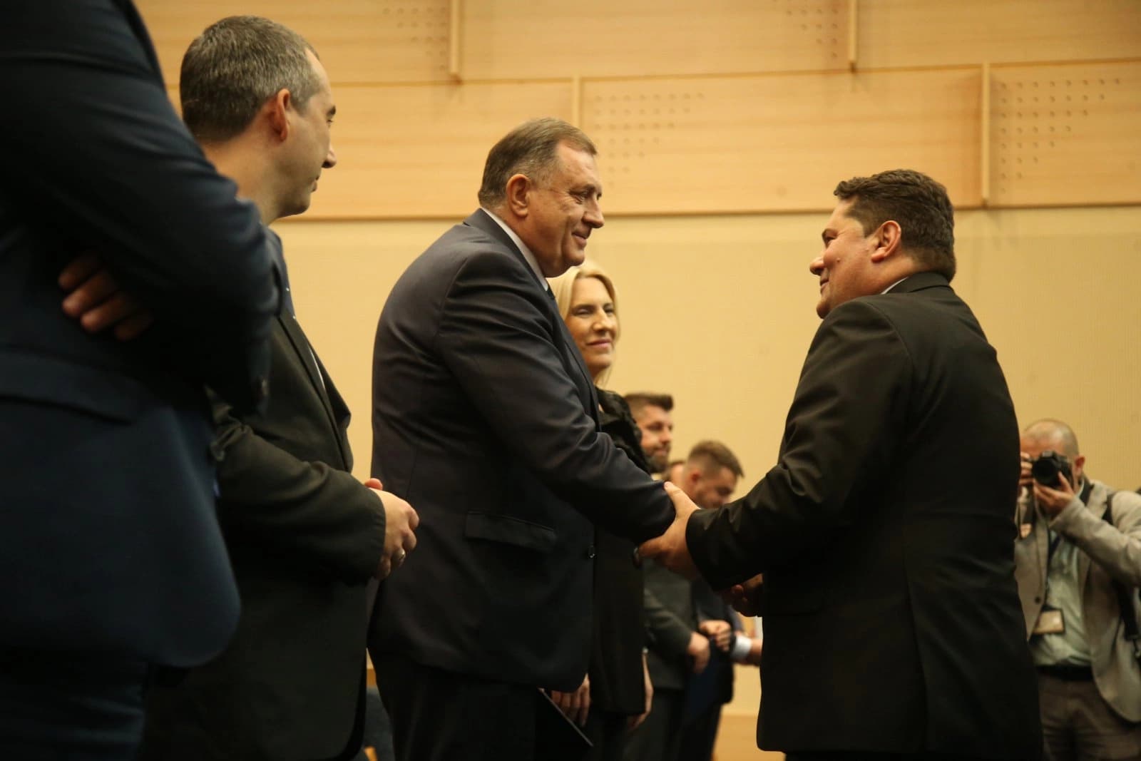 Dodik položio zakletvu u Parlamentu Srpske
