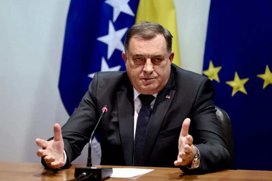 Dodik poručio da je Srpska uz rukovodstvo Srbije, Vučića i Srbe na Kosovu