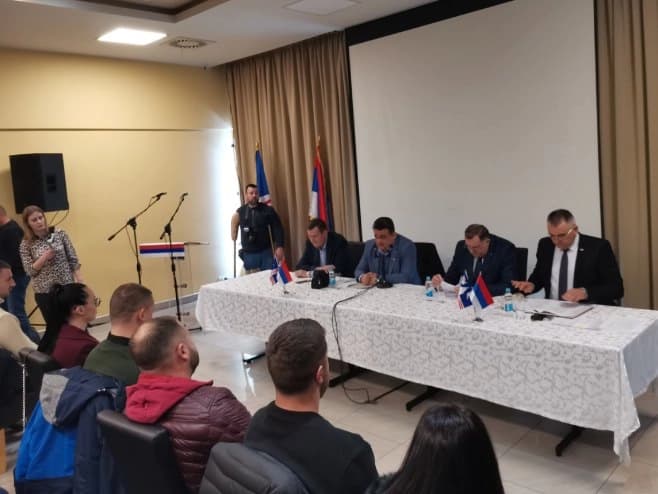 Dodik u Bijeljini sa poljoprivrednicima Semberije