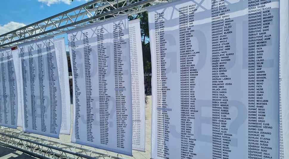 Dok nestale Srbe niko i ne traži, imena Bošnjaka izložena u centru Banjaluke