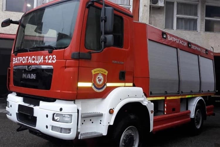 Dvije osobe smrtno stradale u požaru u Bratuncu