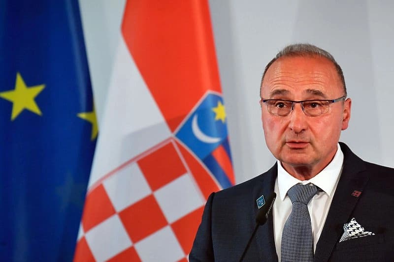 Grlić Radman poručio Komšiću: Ako ti se ne sviđa konstitutivnost, daj ostavku