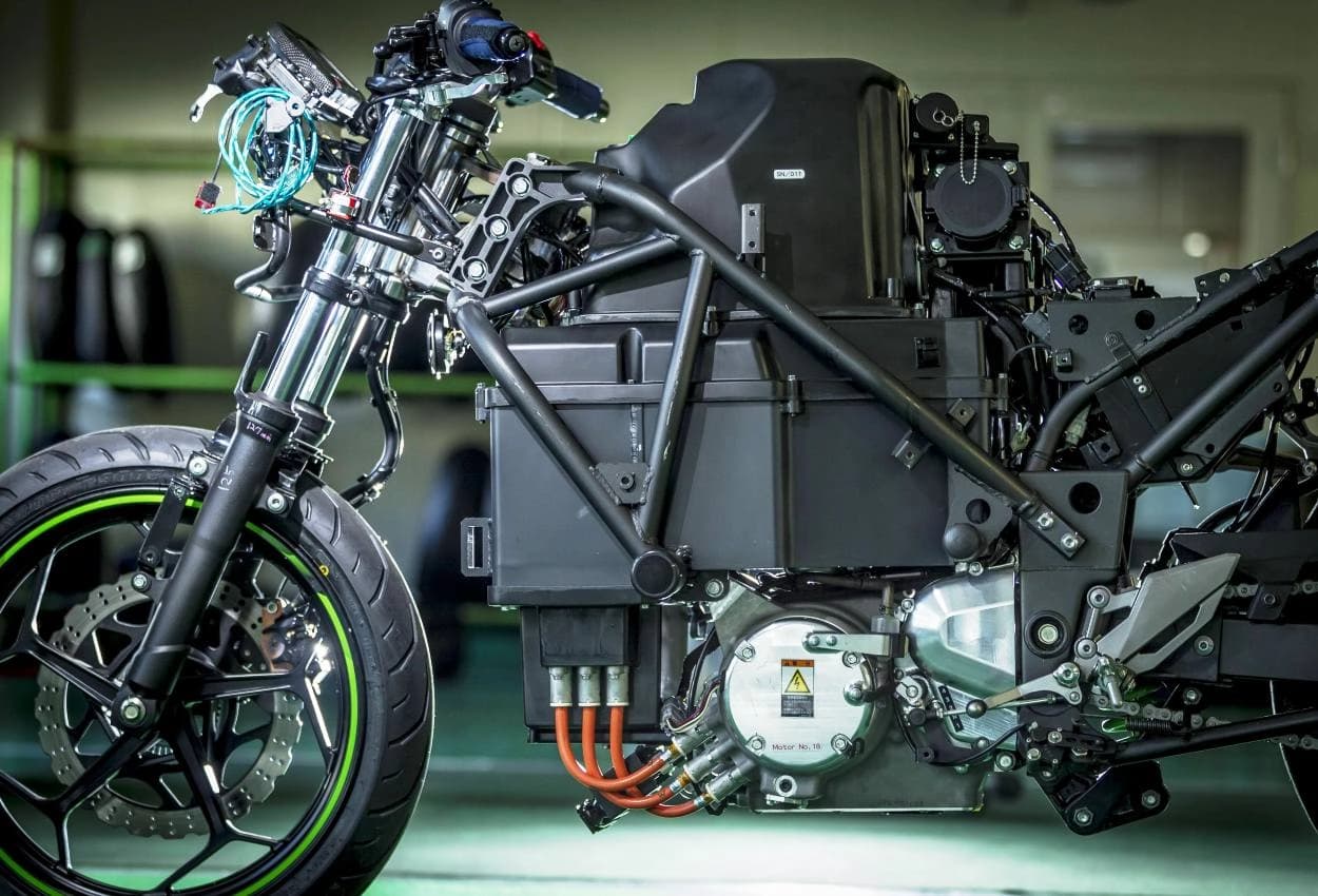 Kawasaki će od 2035. godine proizvoditi samo električne motocikle