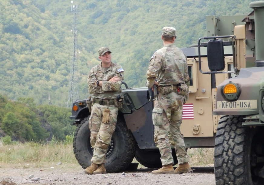 Kosovski specijalci sa dugim cijevima stigli na granicu sa Srbijom