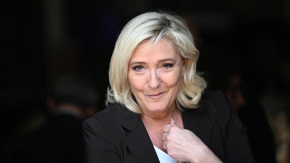 Le Pen: Pred Makronom dva puta – ili ostavka ili raspuštanje Parlamenta