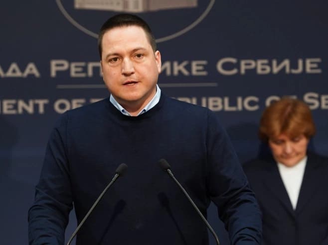 Ministar prosvjete Srbije Branko Ružić podnio neopozivu ostavku
