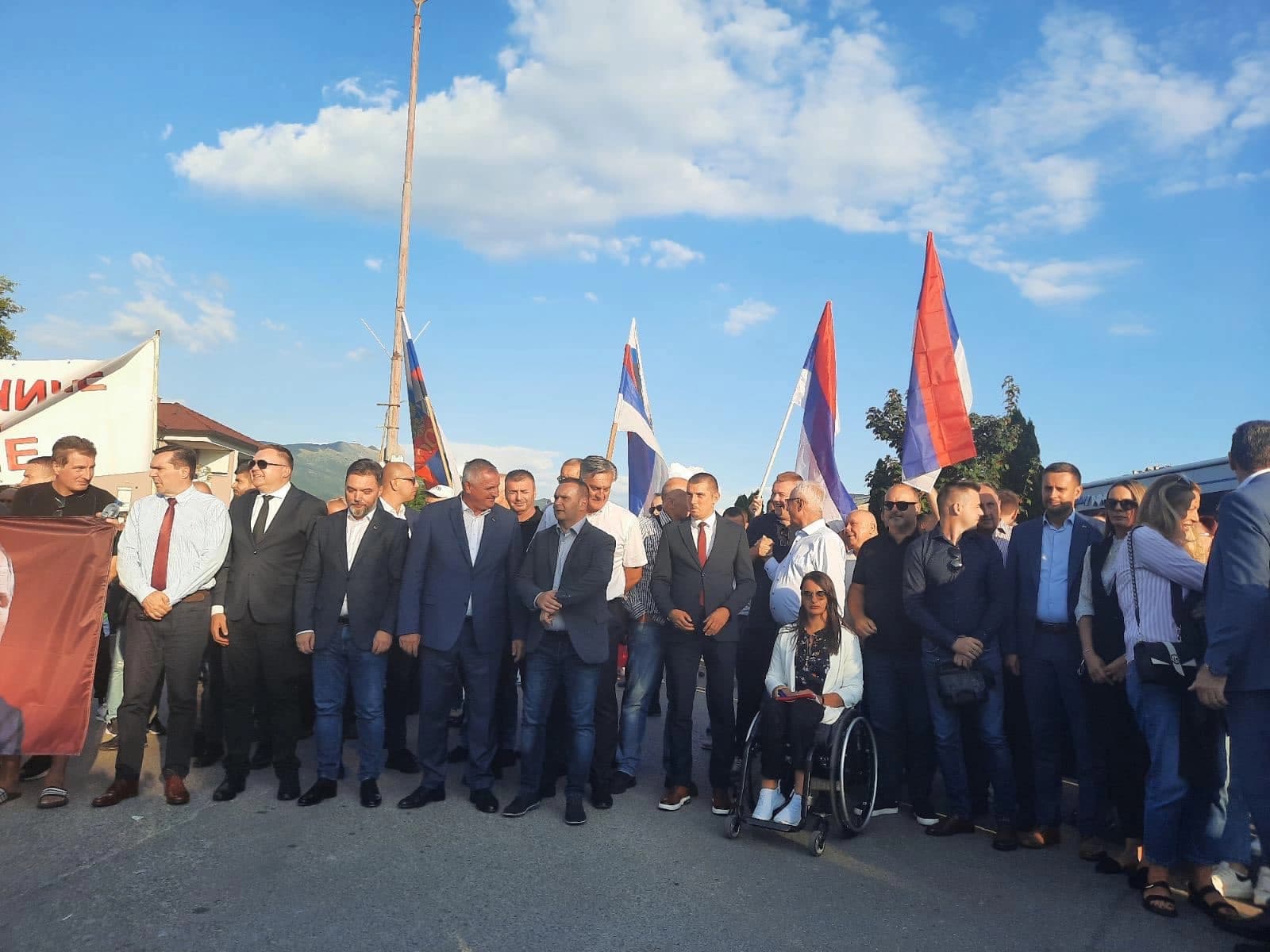 Mirni skup u Istočnom Sarajevu; Ne dozvoljavamo udar na institucije Srpske