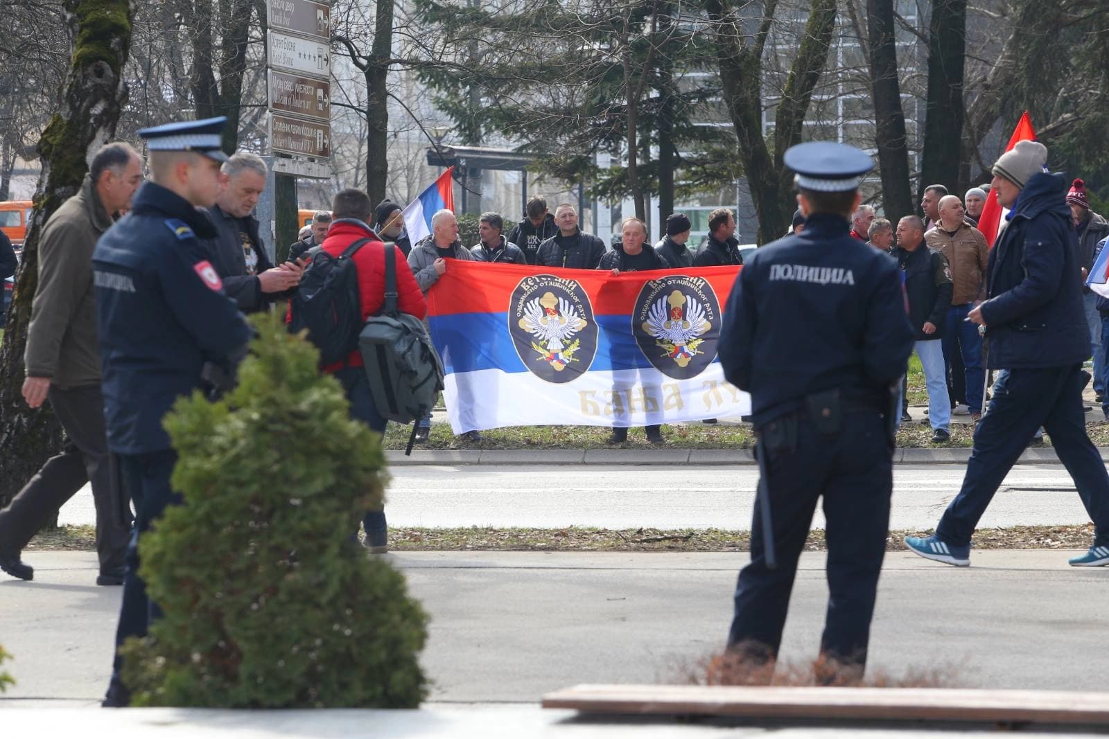 “Ne dijelite borce na njihove i naše”
