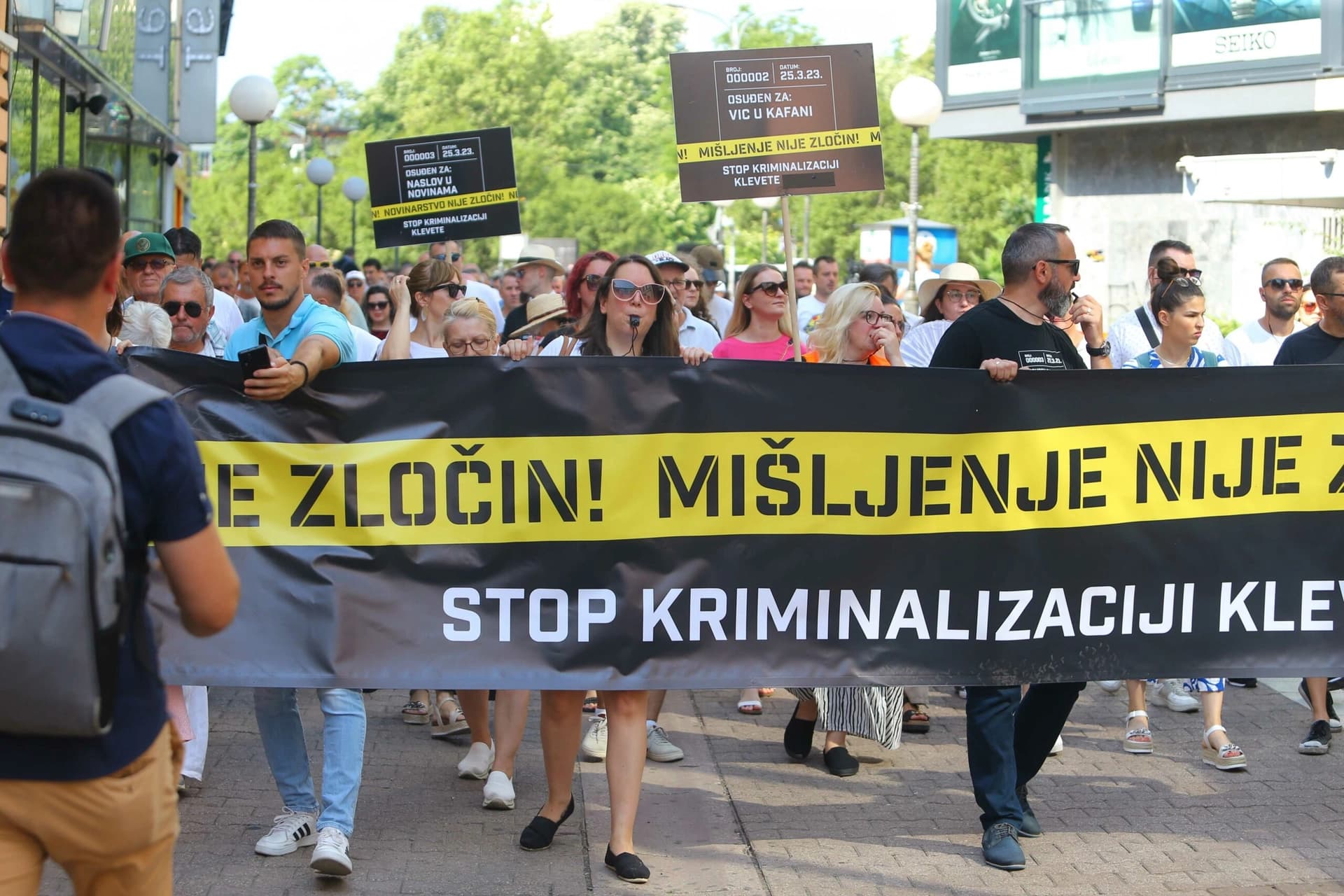 Novinari pozvali vlast da odustane od kriminalizacije klevete