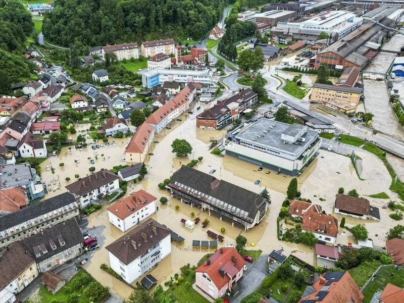 Novitović iz Slovenije: Oštećen veliki broj infrastrukturnih objekata